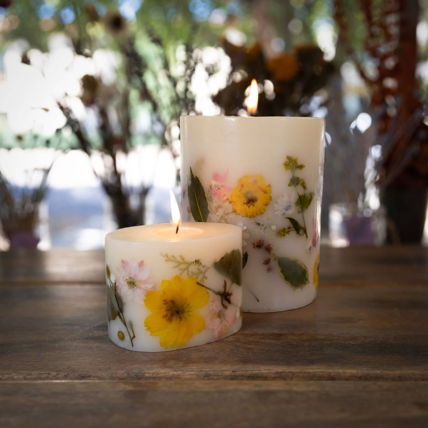 Lemon Blossom & Lychee Petite Oval Botanical Candle