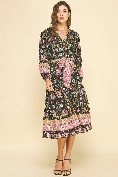 BORDER PRINT TIERED MIDI DRESS