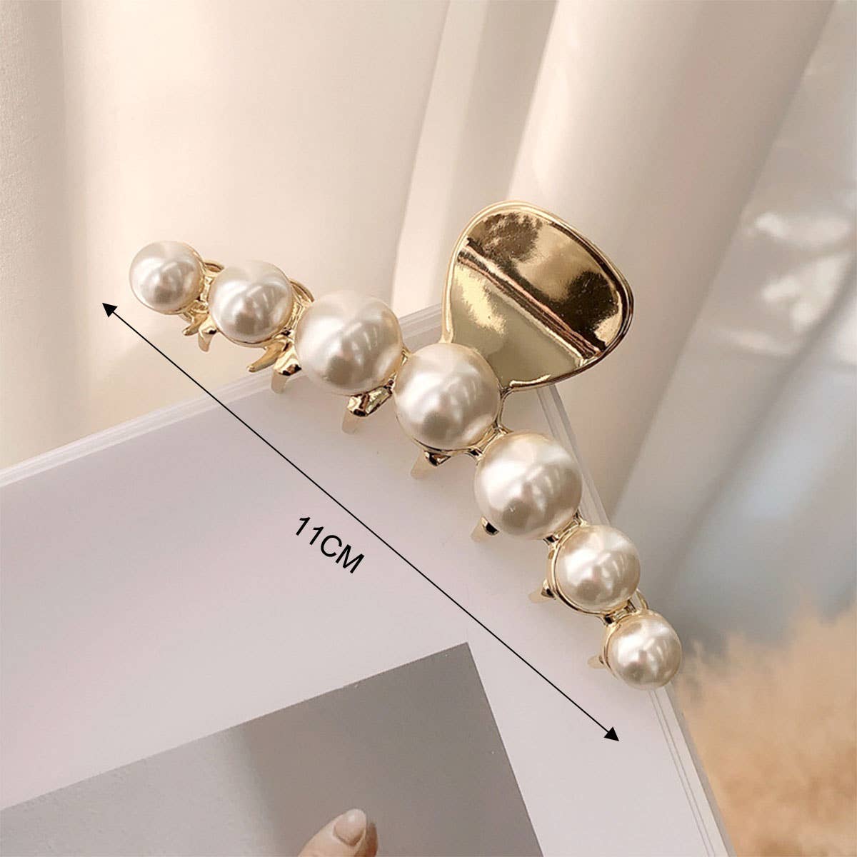 PEARL ALLOY GOLD HAIR CLAW CLIPS_CWAHA0403