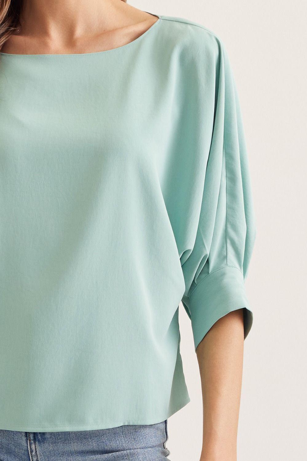 Bateau Neckline 3/4 Sleeve Top