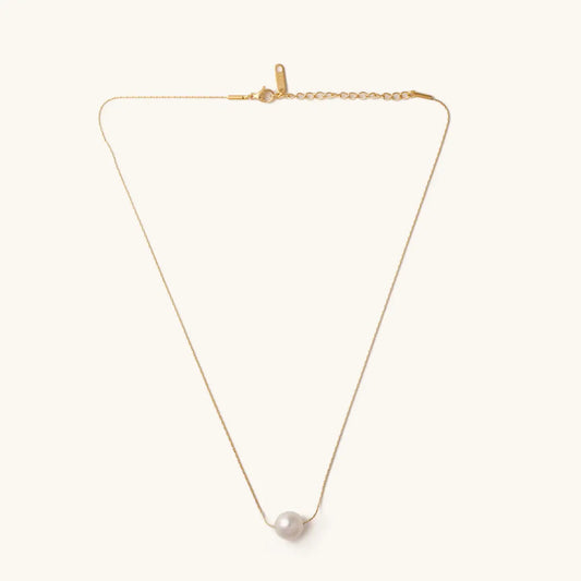 Naomi Floating Pearl Necklace