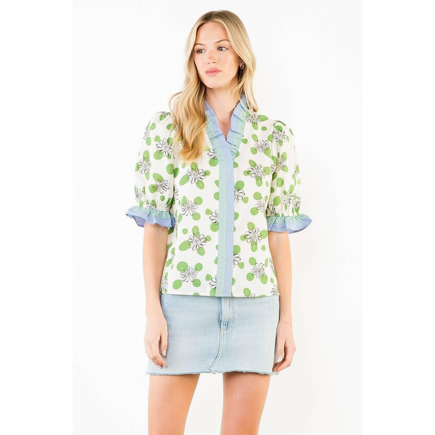Short Sleeve Repeating Pattern Top