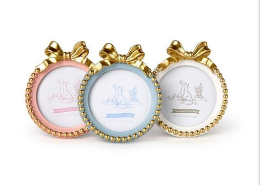 Golden Bow 4x4" Round Frame