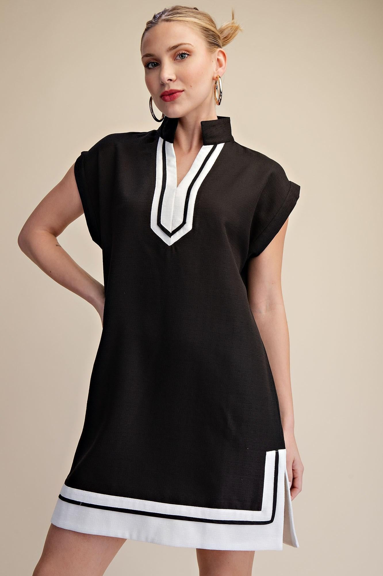 Stand Collar Contrast Placket Sleeveless Relaxed Fit Mini Dress