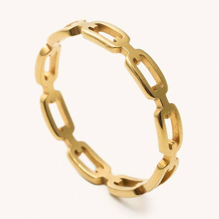 Lesslie Gold Link Ring