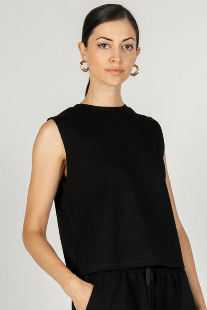 Round Neck Sleeveless Top