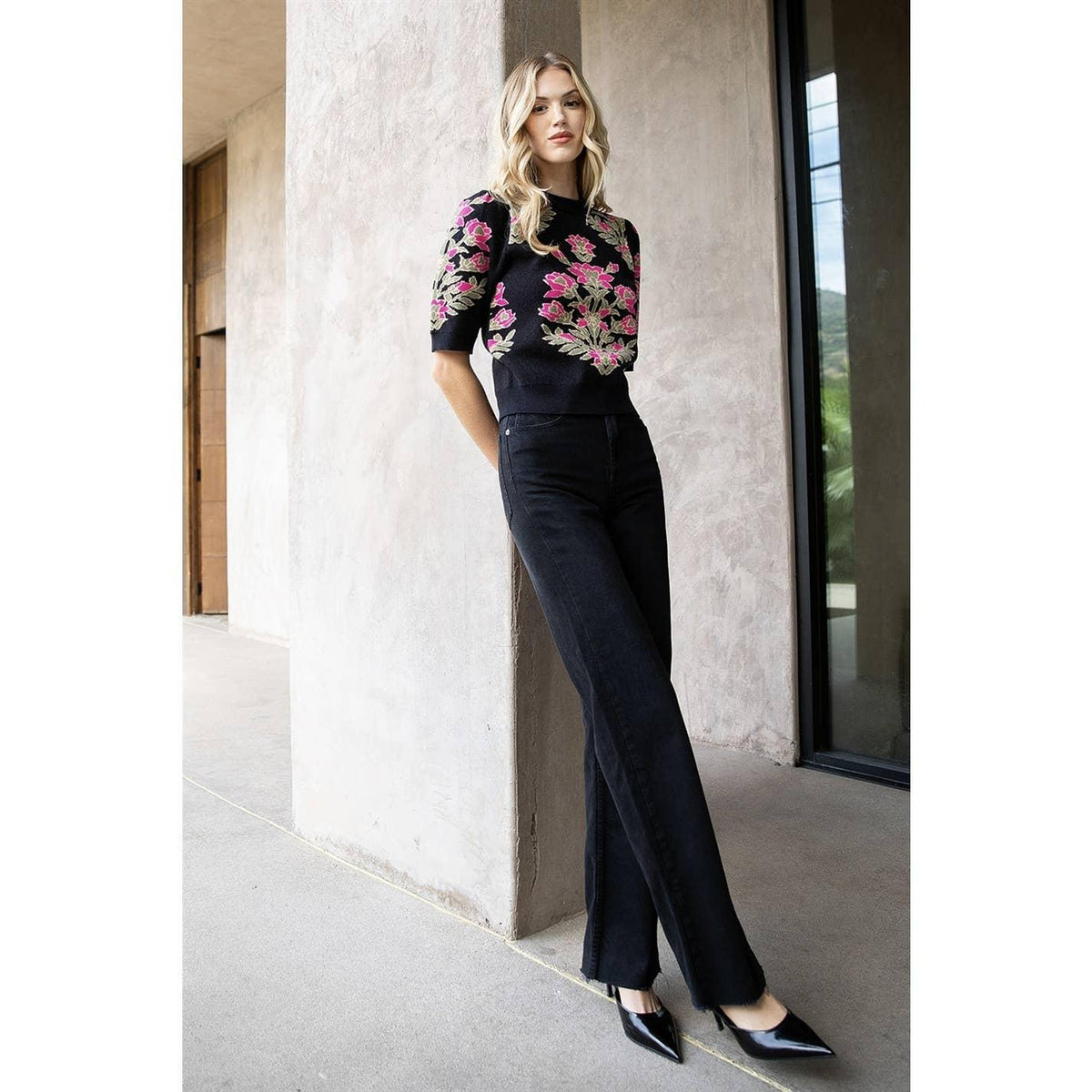 Short Sleeve Floral Pattern Sweater