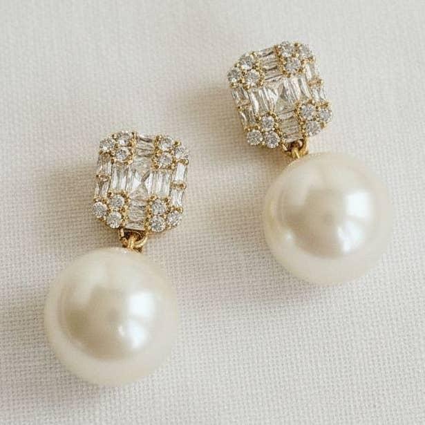 Vintage Pearl Drop Earrings