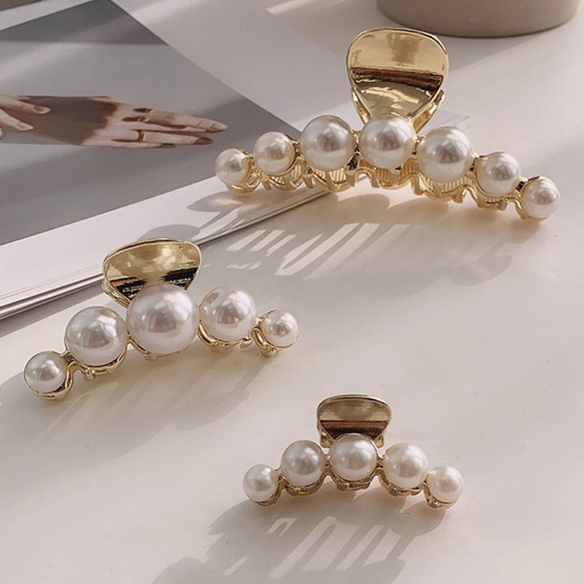 PEARL ALLOY GOLD HAIR CLAW CLIPS_CWAHA0403